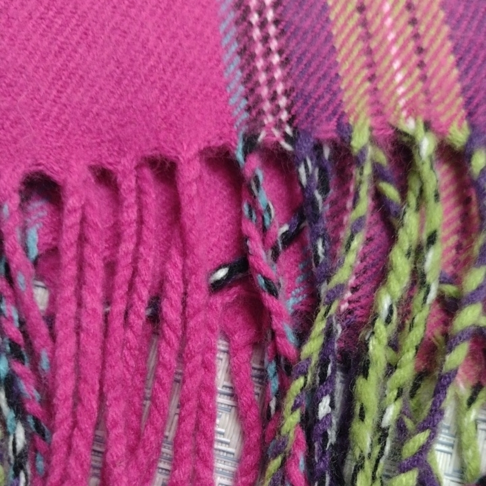 Pink Plaid Cashmere Scarf - Picture 5 of 6